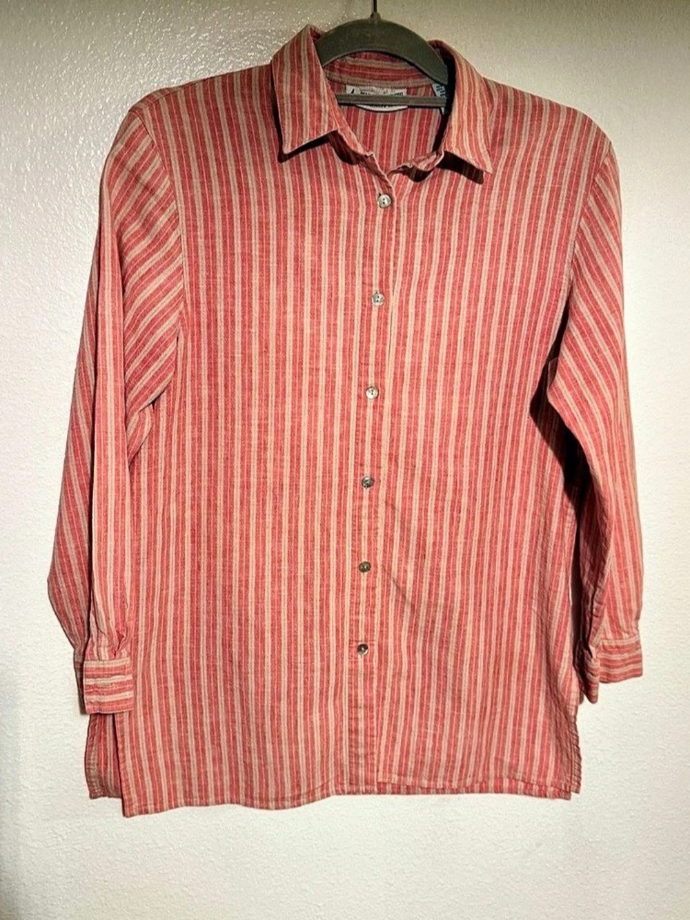 Women’s Marsh Landing Phillips Striped Linen Blend Button Down in Red & White PS